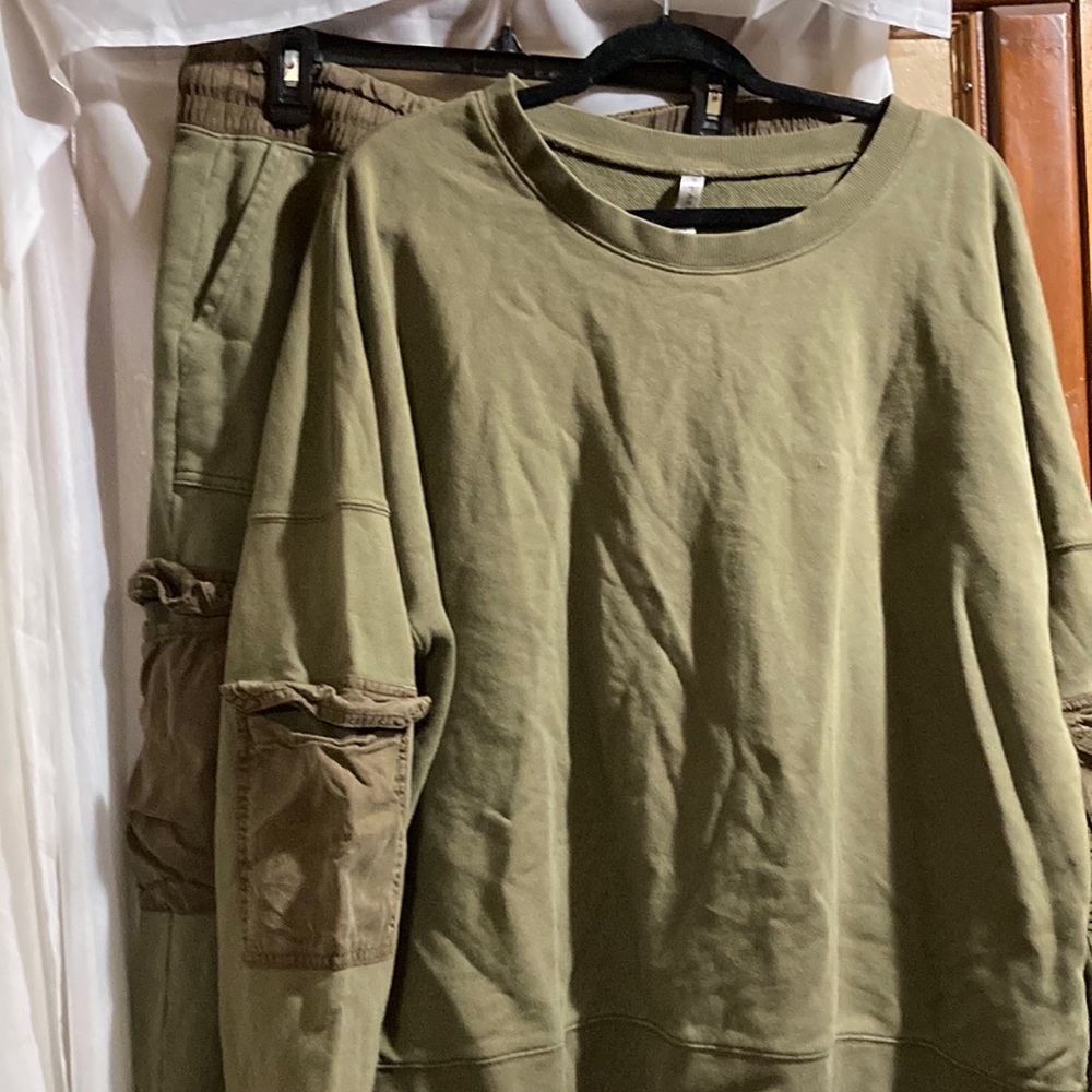 Fabletics Olive Green Oversized Sweatshirt and pants